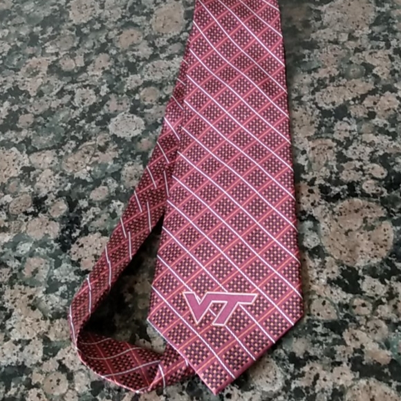 Tie - Picture 2 of 6